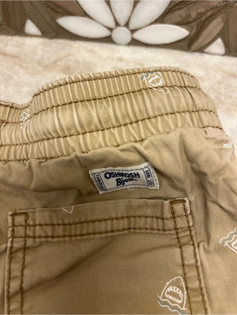 OshKosh Bgosh tan shorts